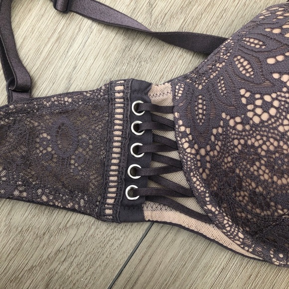 Victoria’s Secret Push Up Bra - Picture 2 of 4